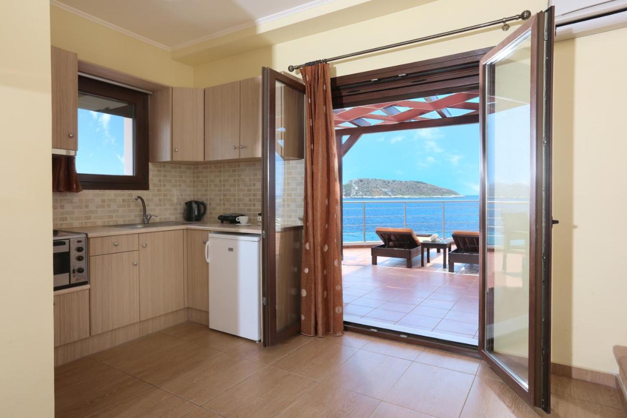 Faros Luxury Suites Marathopoli Buitenkant foto