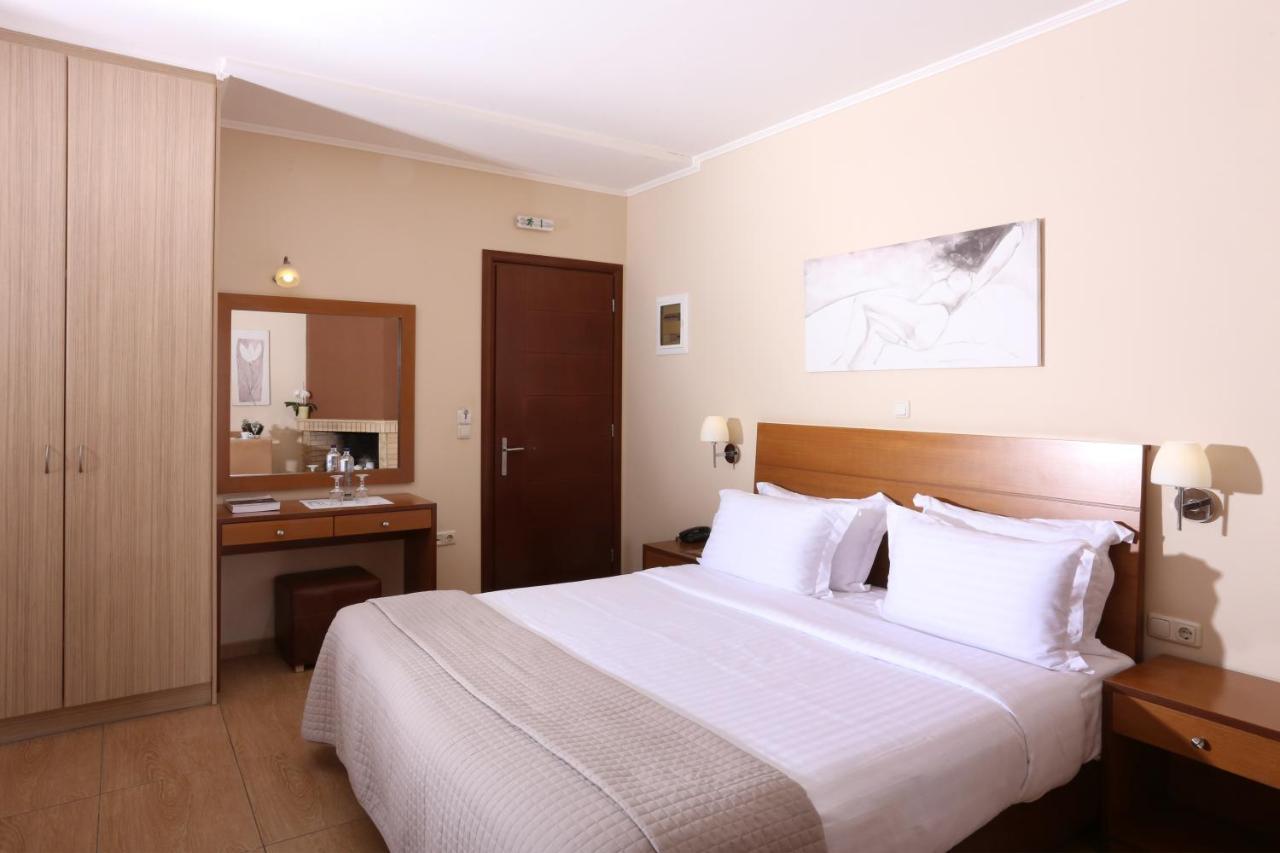Faros Luxury Suites Marathopoli Buitenkant foto