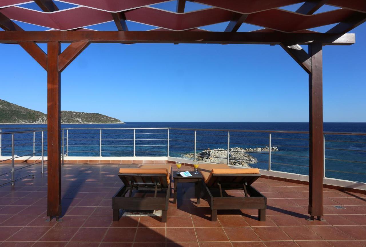Faros Luxury Suites Marathopoli Buitenkant foto