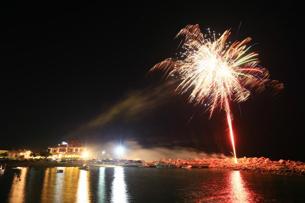 Faros Luxury Suites Marathopoli Buitenkant foto