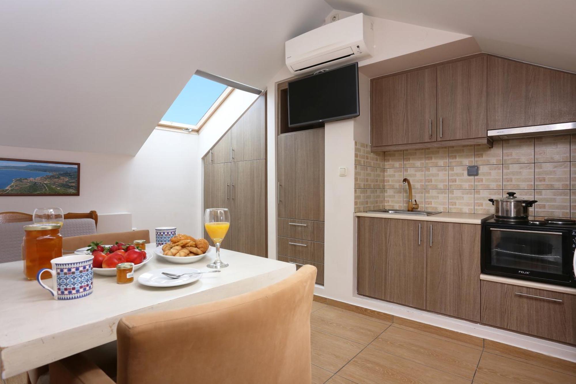 Faros Luxury Suites Marathopoli Buitenkant foto