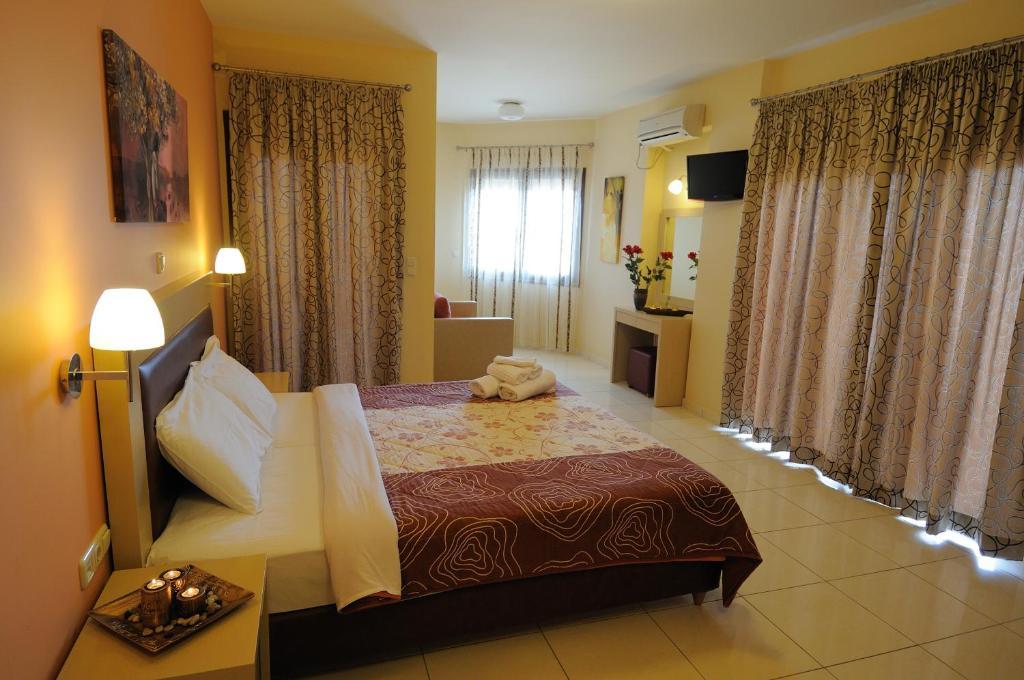 Faros Luxury Suites Marathopoli Buitenkant foto