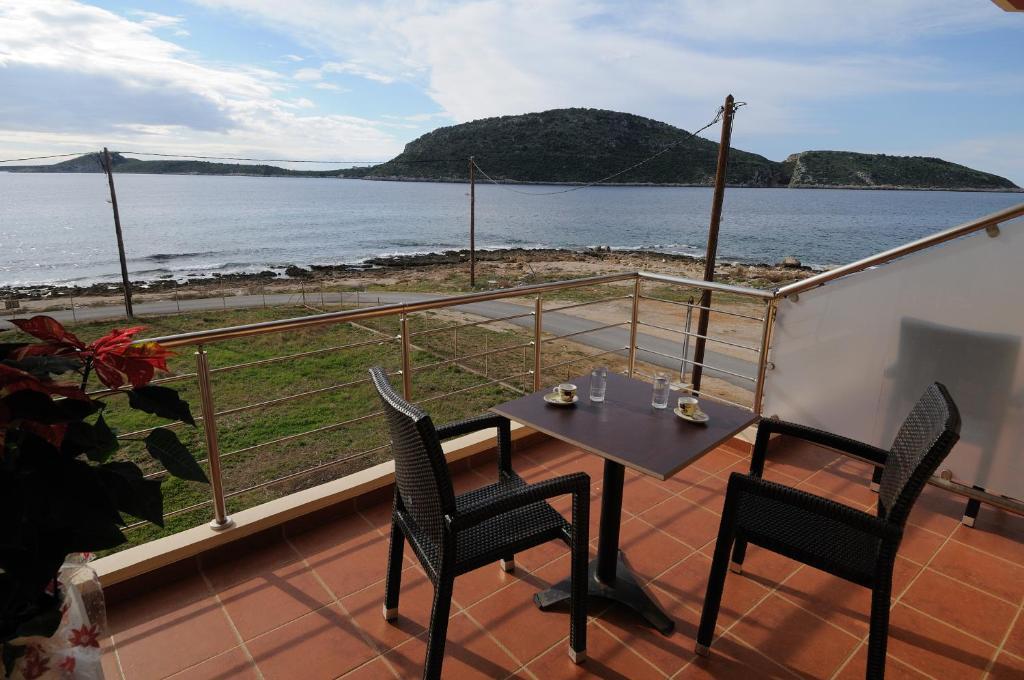Faros Luxury Suites Marathopoli Buitenkant foto